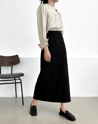 트렌드를 선도하는 독특한 디자인의 한정판 컬렉션 스니커즈 1A8ZG6