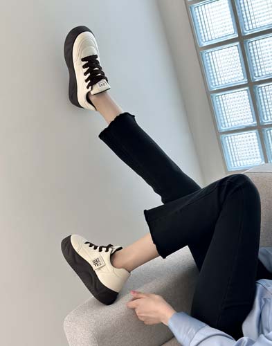 부드러운 쿠셔닝 스니커즈 편안한 착화감의 코리아 무드 (상품번호: AT-2941)